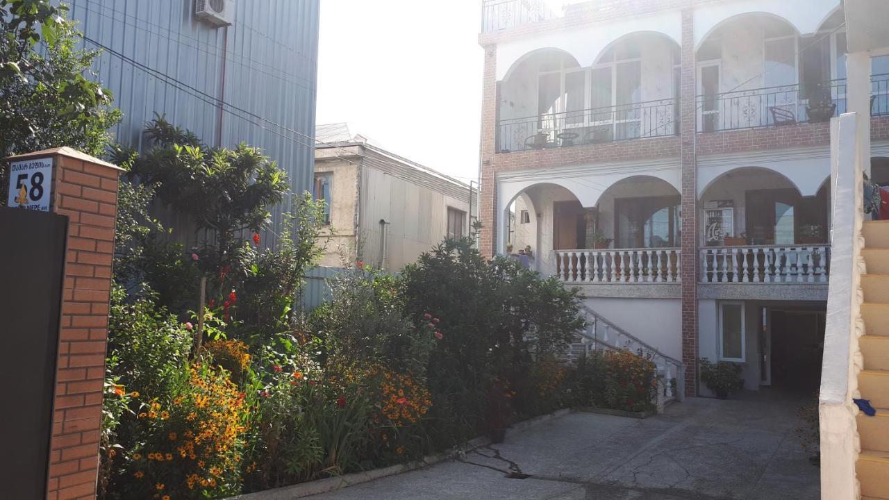 Merab House 바투미 외부 사진